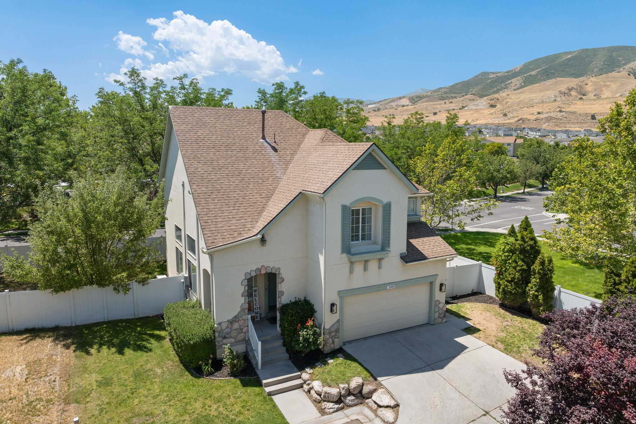 COTTAGES AT ELK RUN - Residential