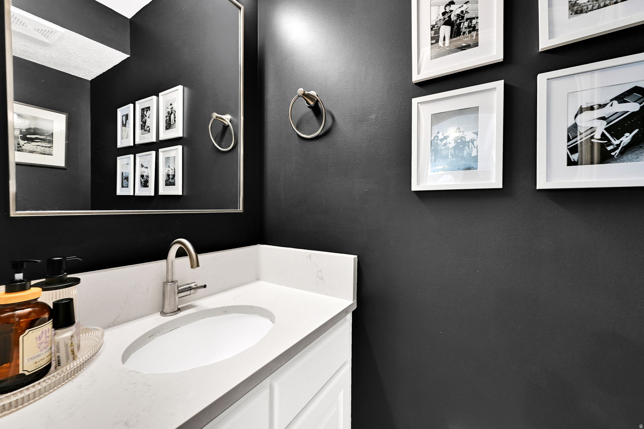 HIGHLANDS BLUFF - Residential