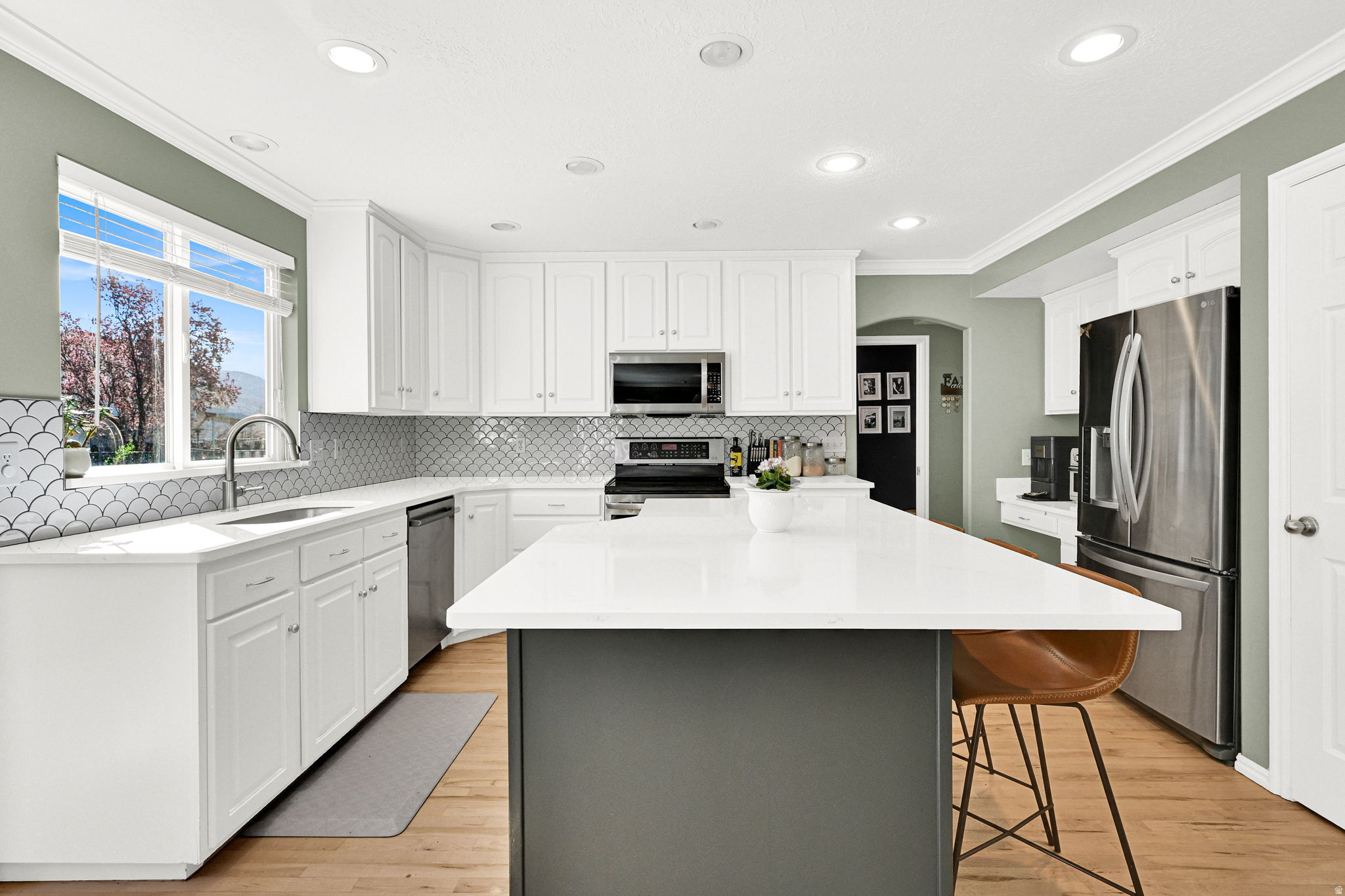 HIGHLANDS BLUFF - Residential