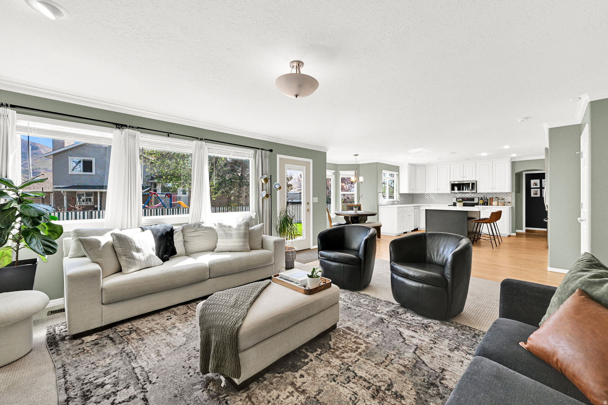 HIGHLANDS BLUFF - Residential