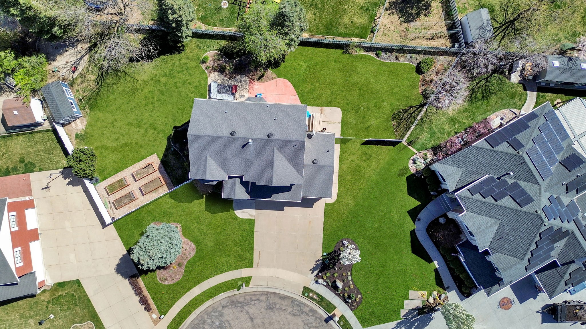 HIGHLANDS BLUFF - Residential