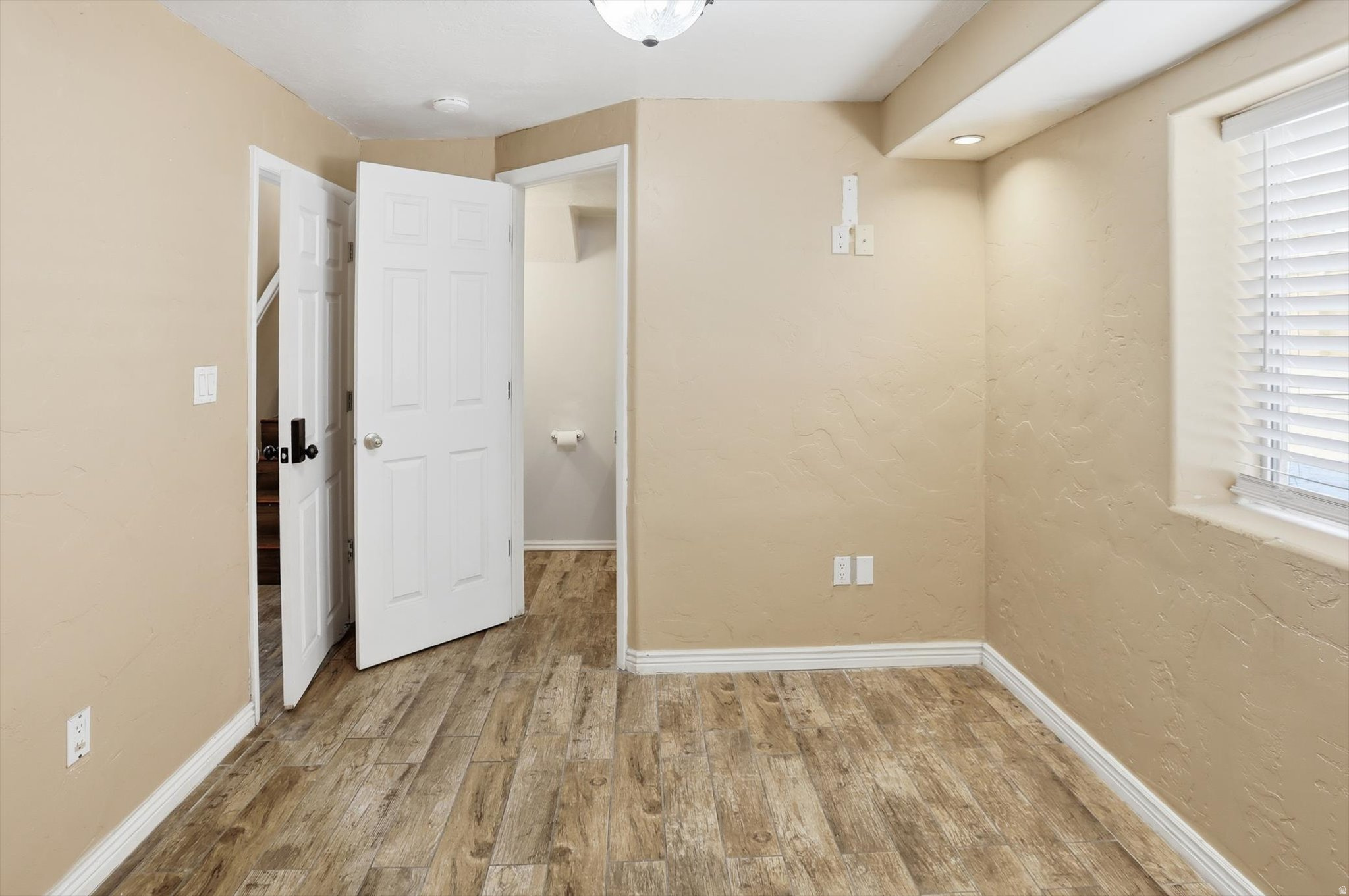 MEDALLION COVE - Residential