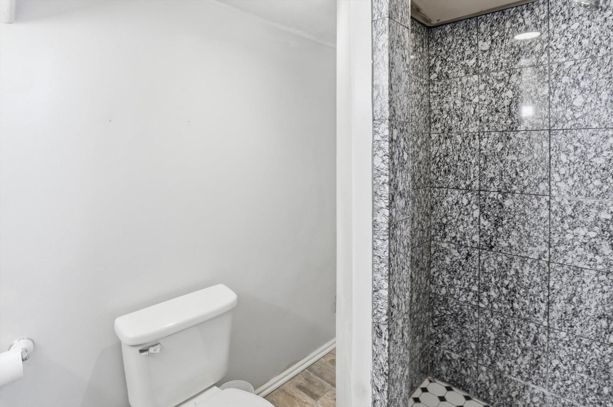 MEDALLION COVE - Residential