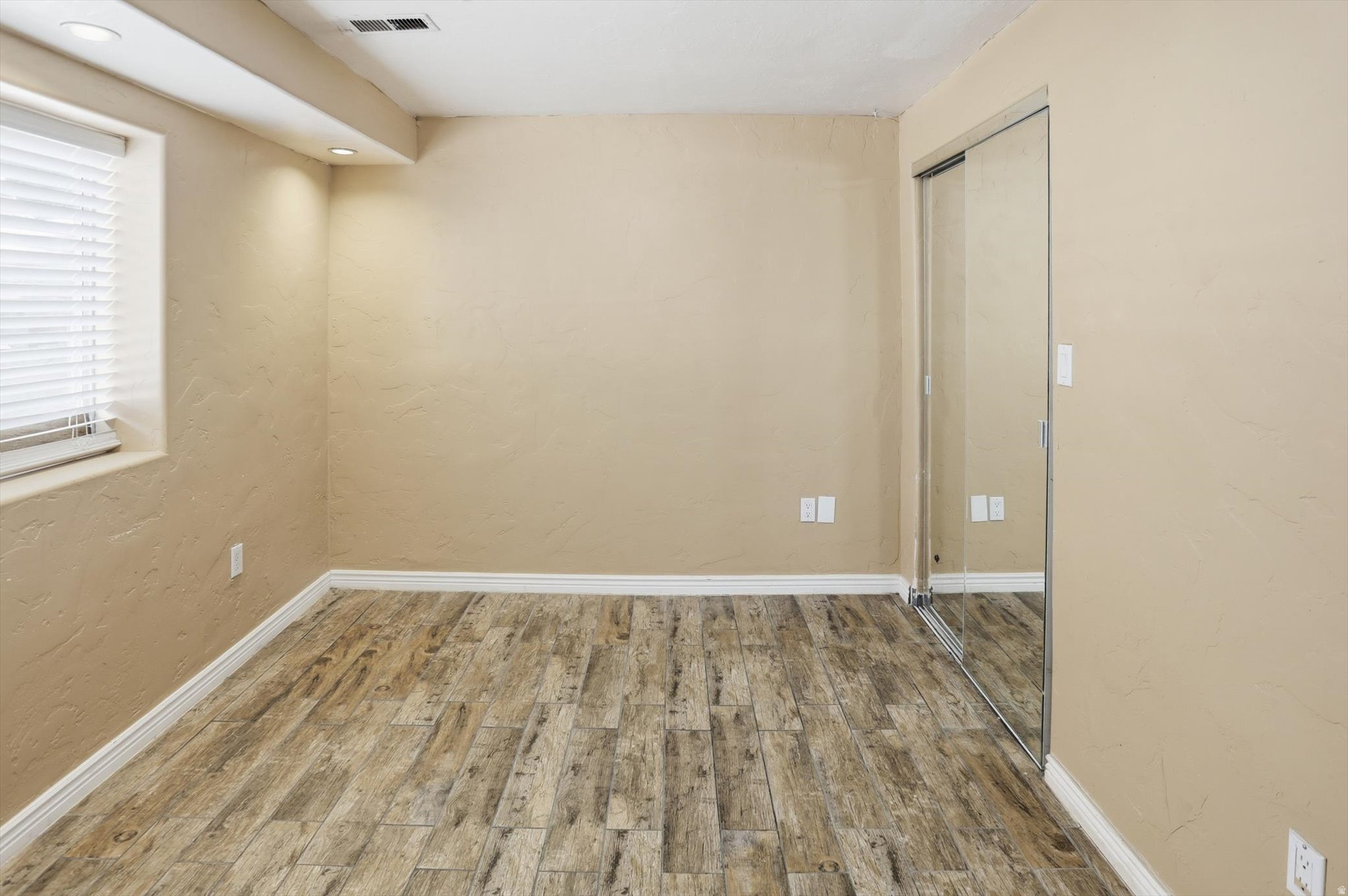 MEDALLION COVE - Residential