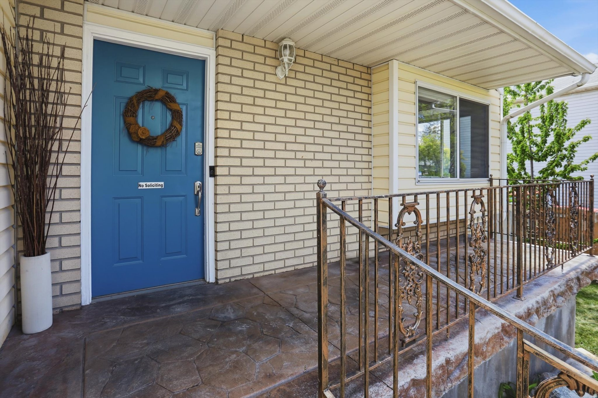 MEDALLION COVE - Residential