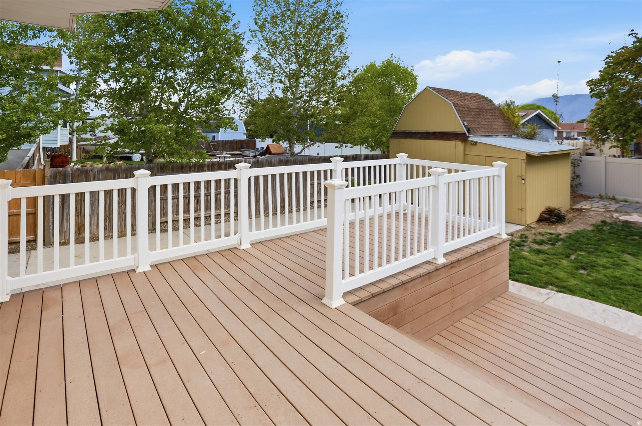 MEDALLION COVE - Residential