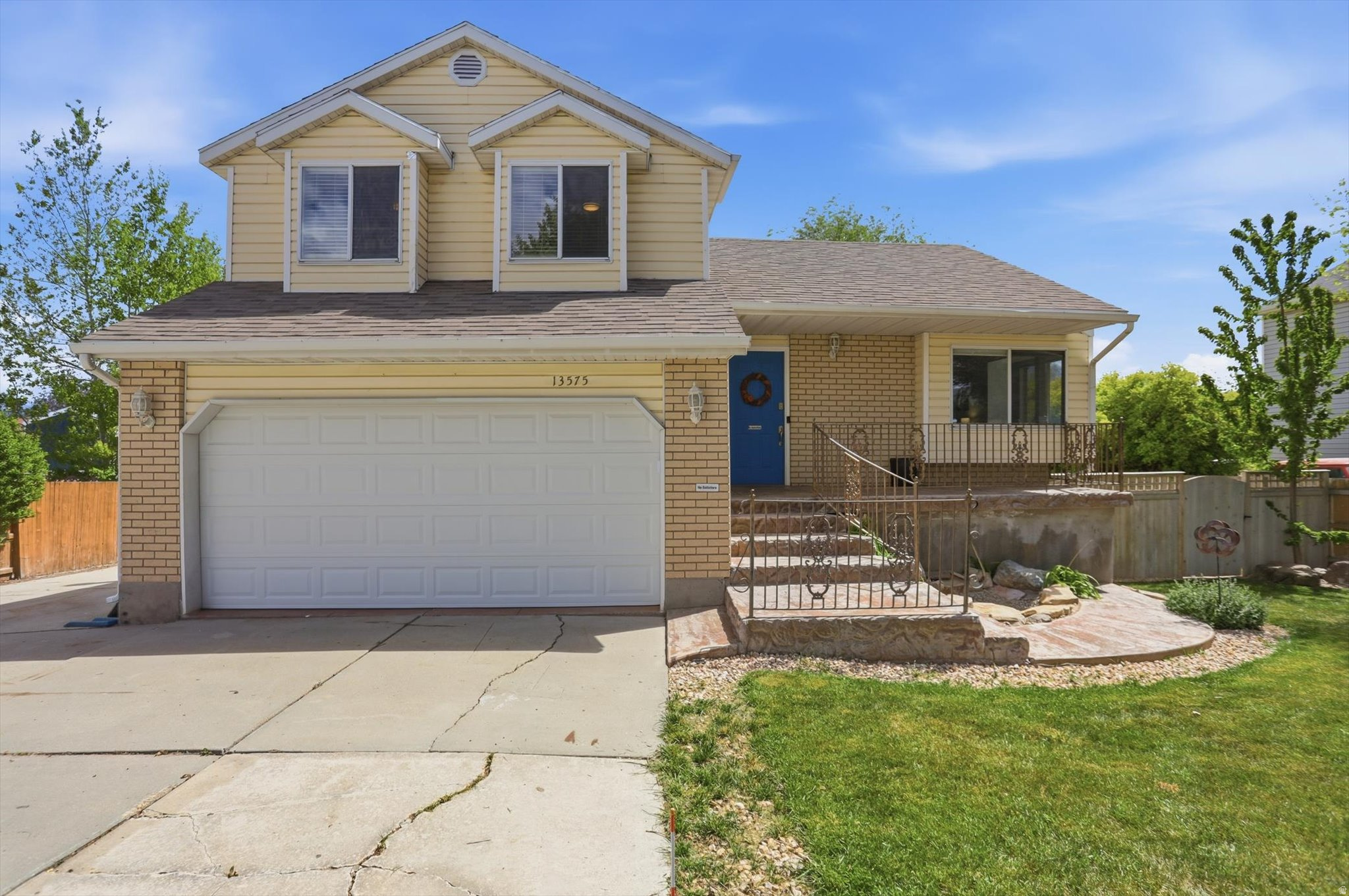 MEDALLION COVE - Residential