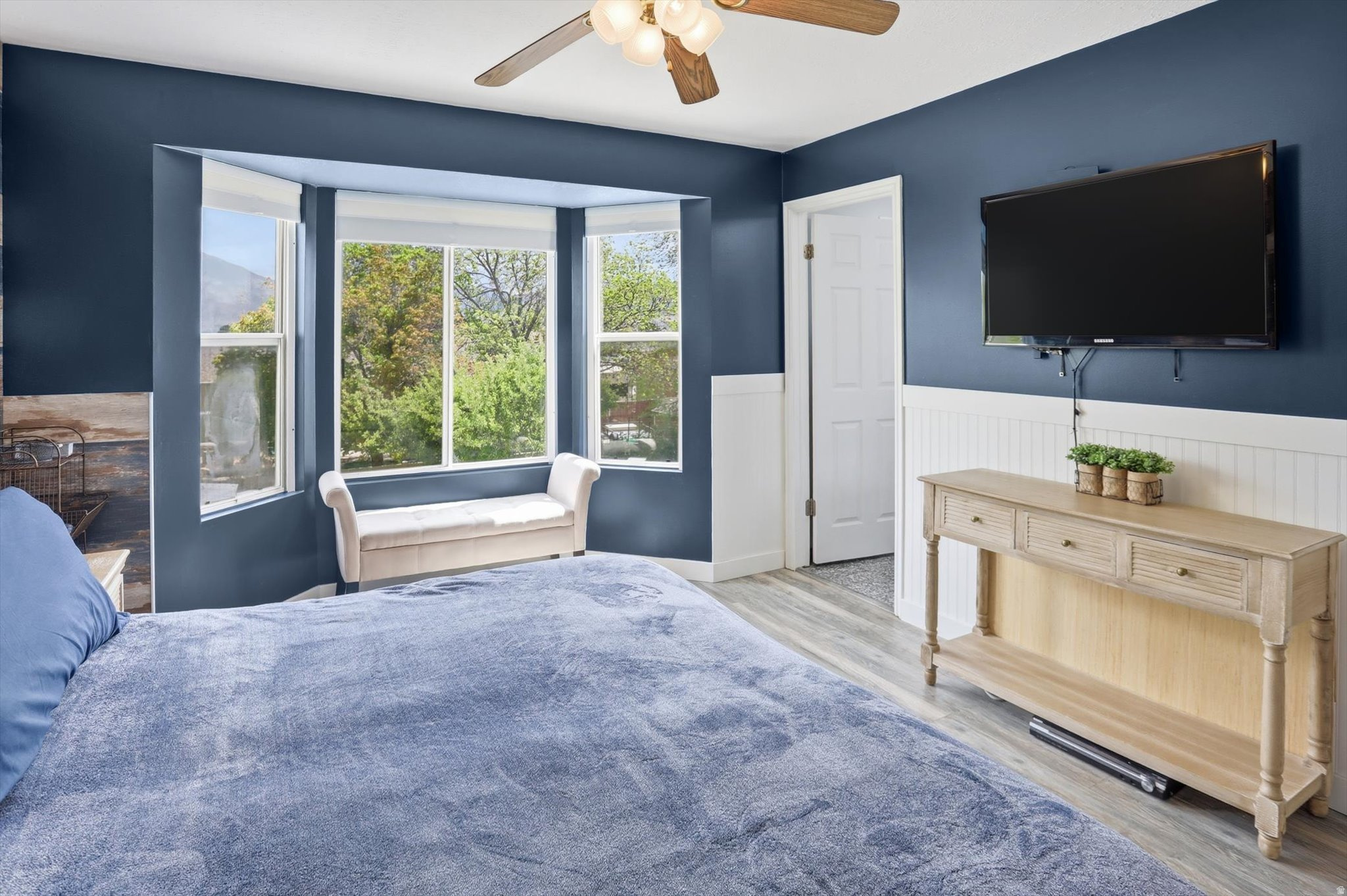 MEDALLION COVE - Residential