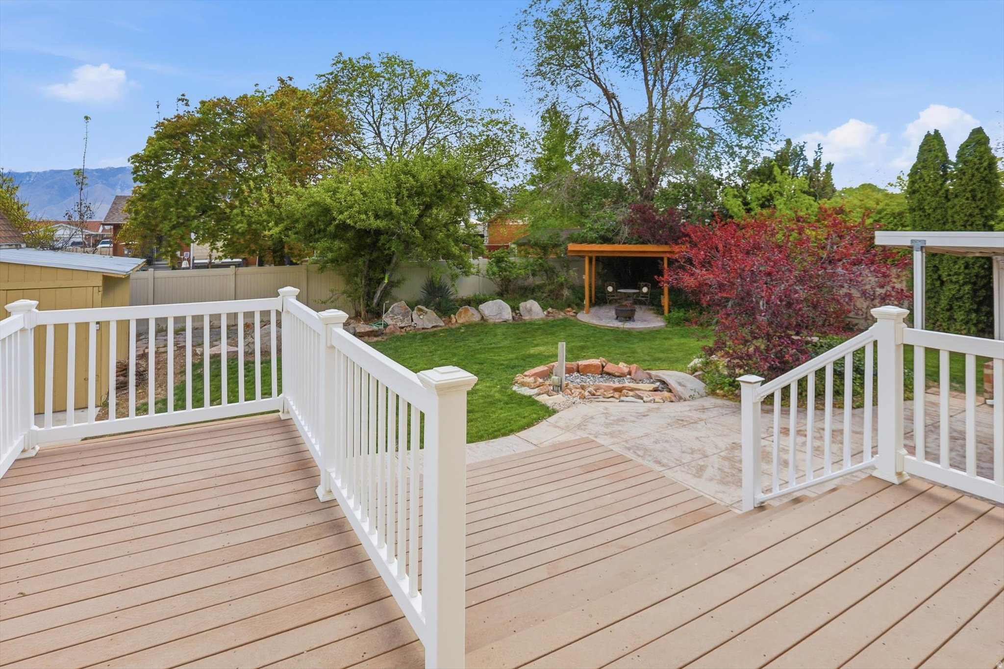 MEDALLION COVE - Residential