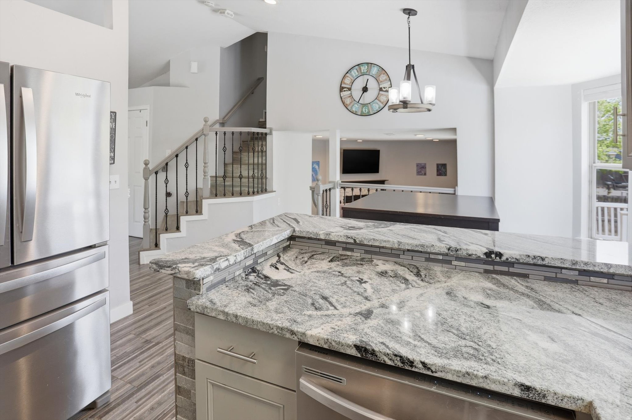 MEDALLION COVE - Residential