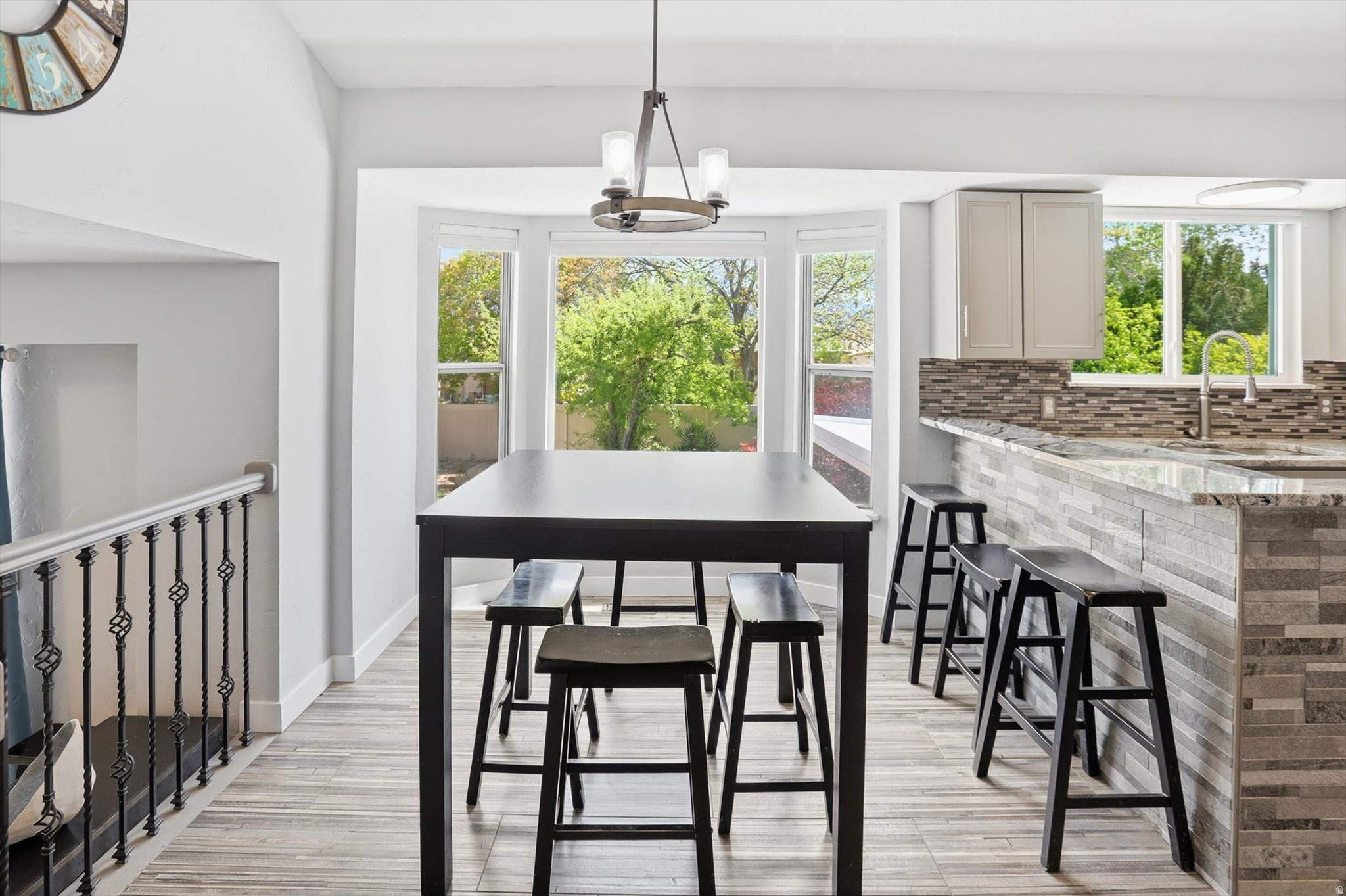 MEDALLION COVE - Residential