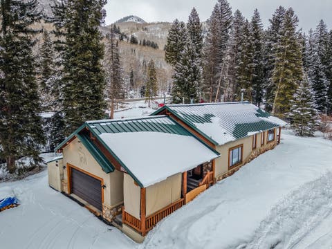 Tiny photo for 6272 S MOOSE RUN LN, Salt Lake City, UT 84121 (MLS # 2136935)