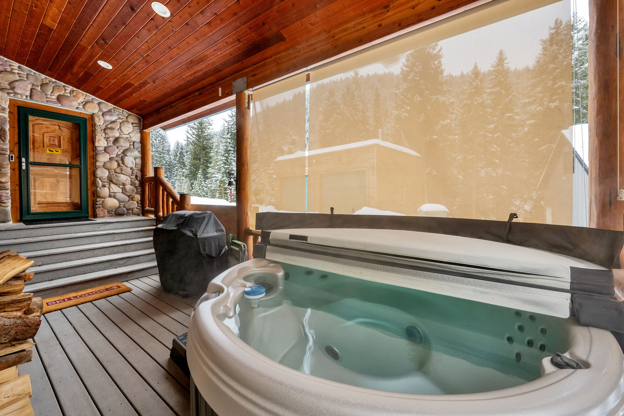 PINE TREE SUB - Residential