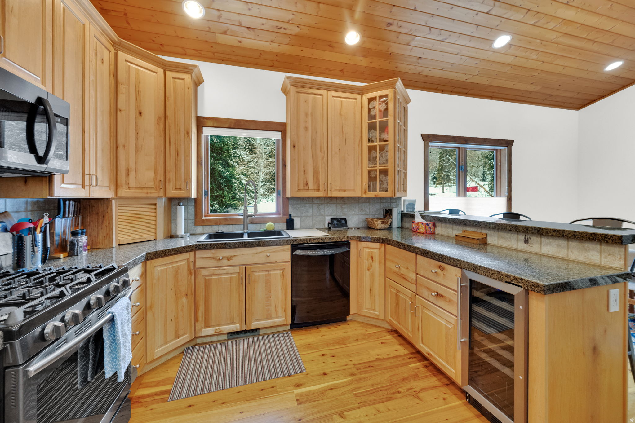 PINE TREE SUB - Residential