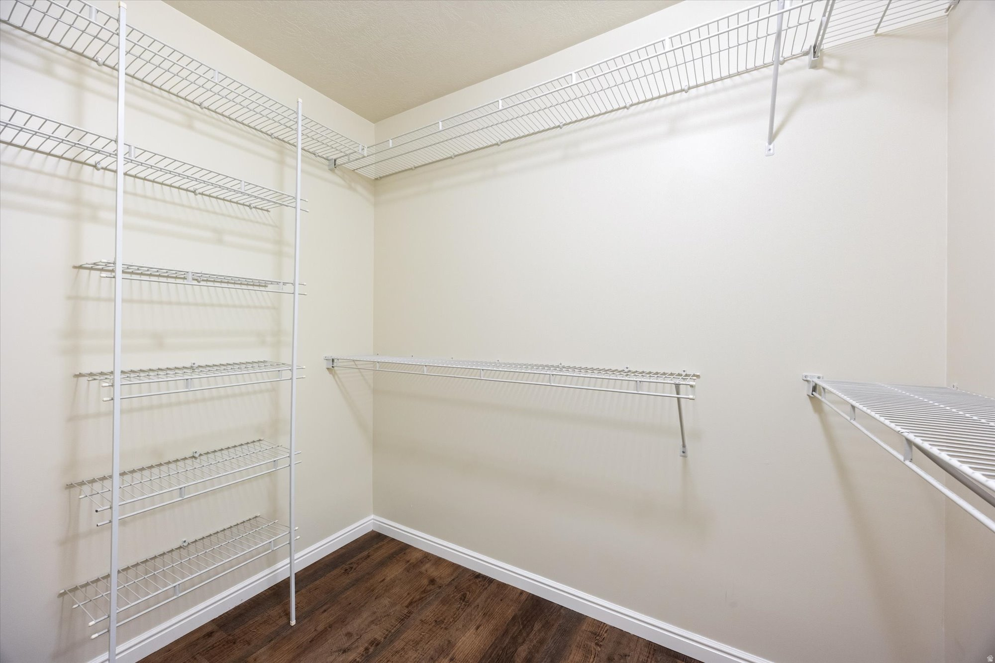 FARMINGTON CROSSING ON SPRING CREEK POND - Residential