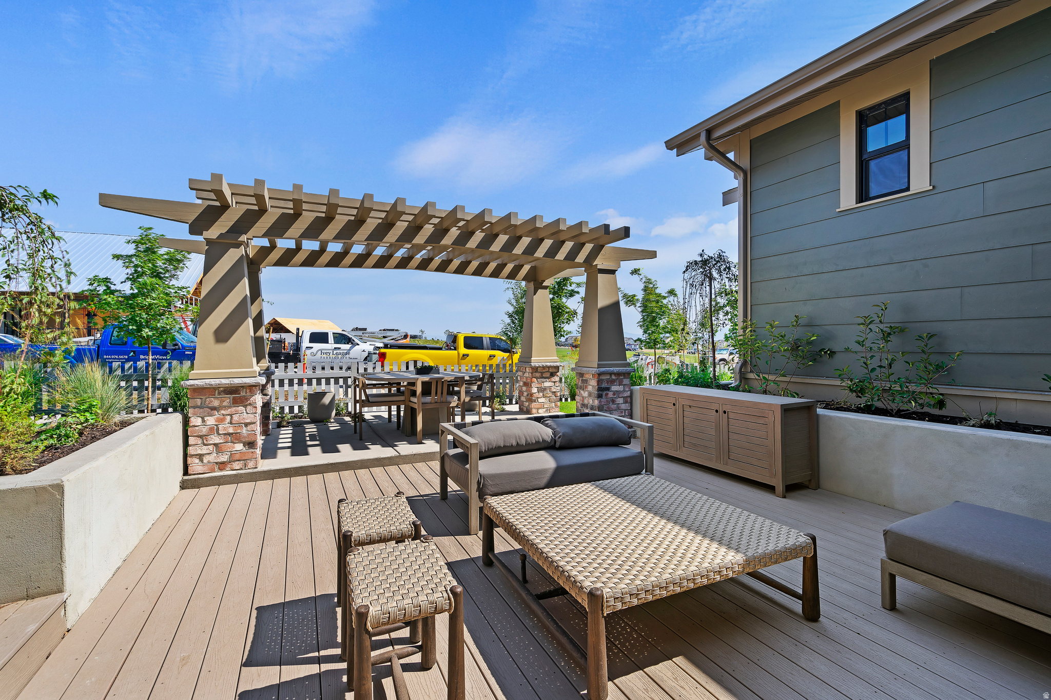 OQUIRRH WEST III - Residential