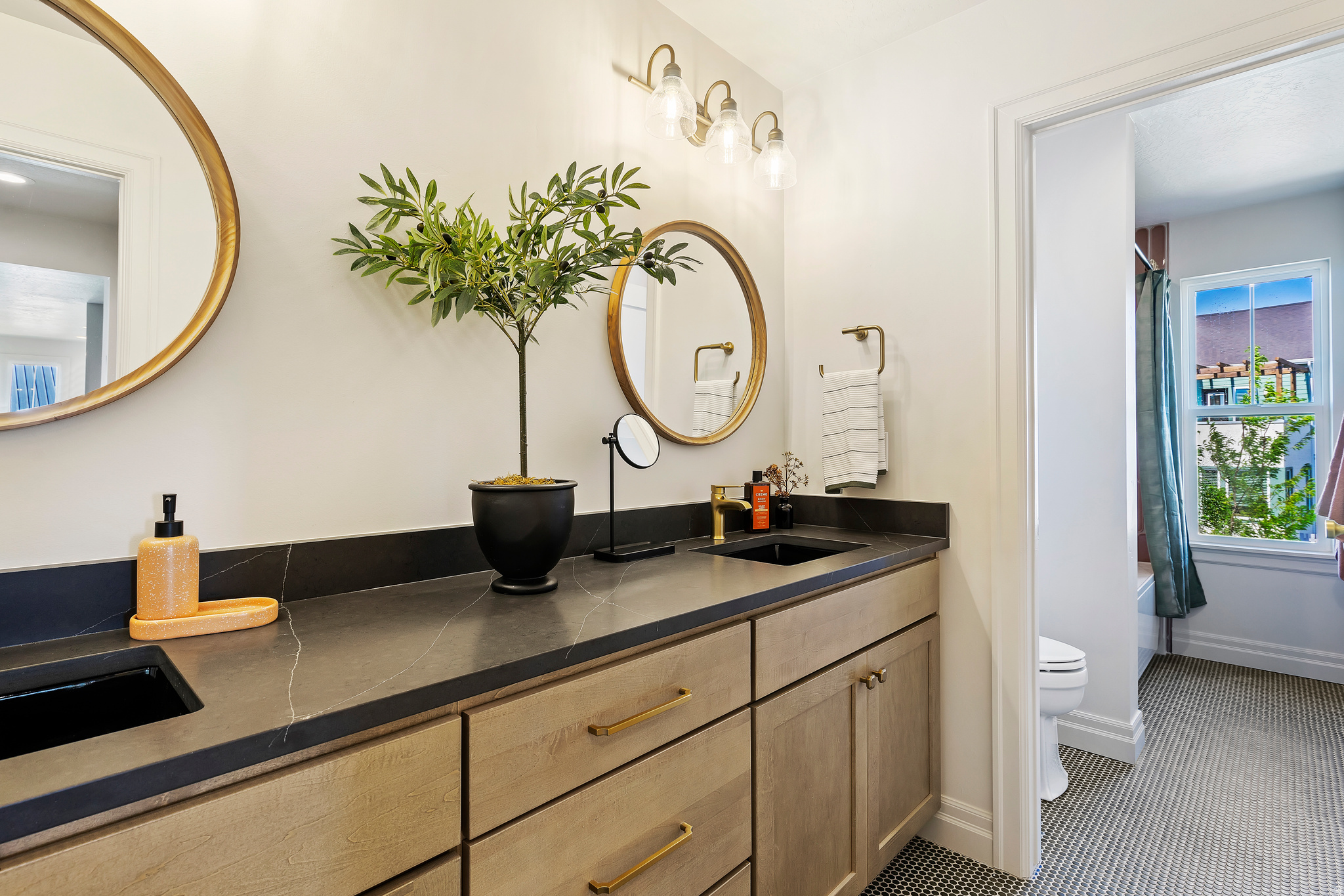 OQUIRRH WEST III - Residential