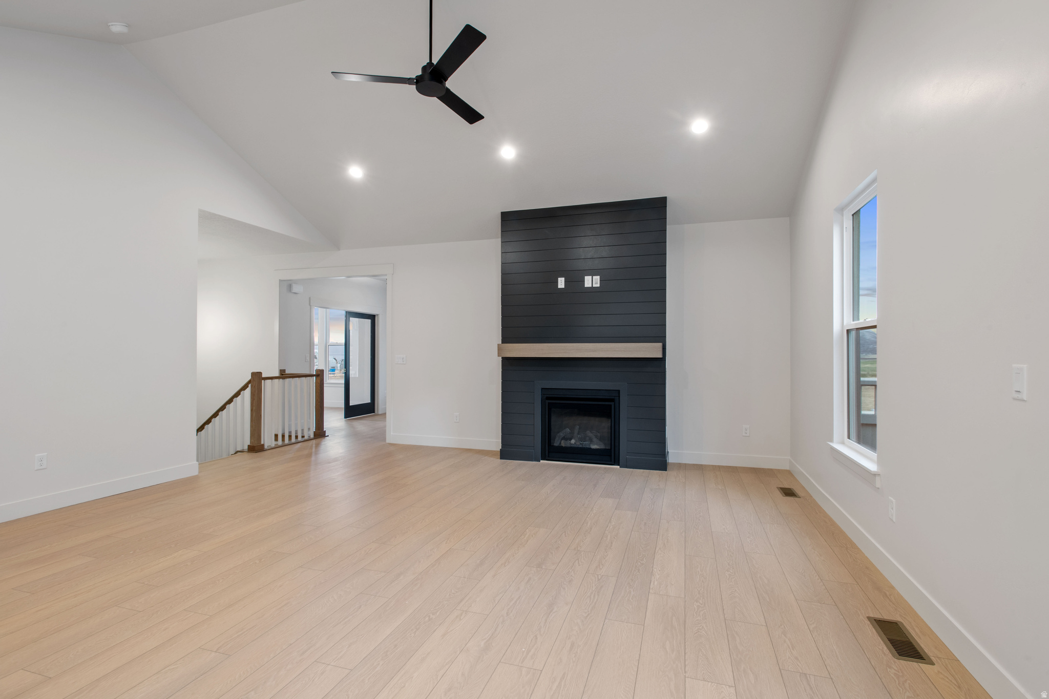 DAYBREAK - Residential