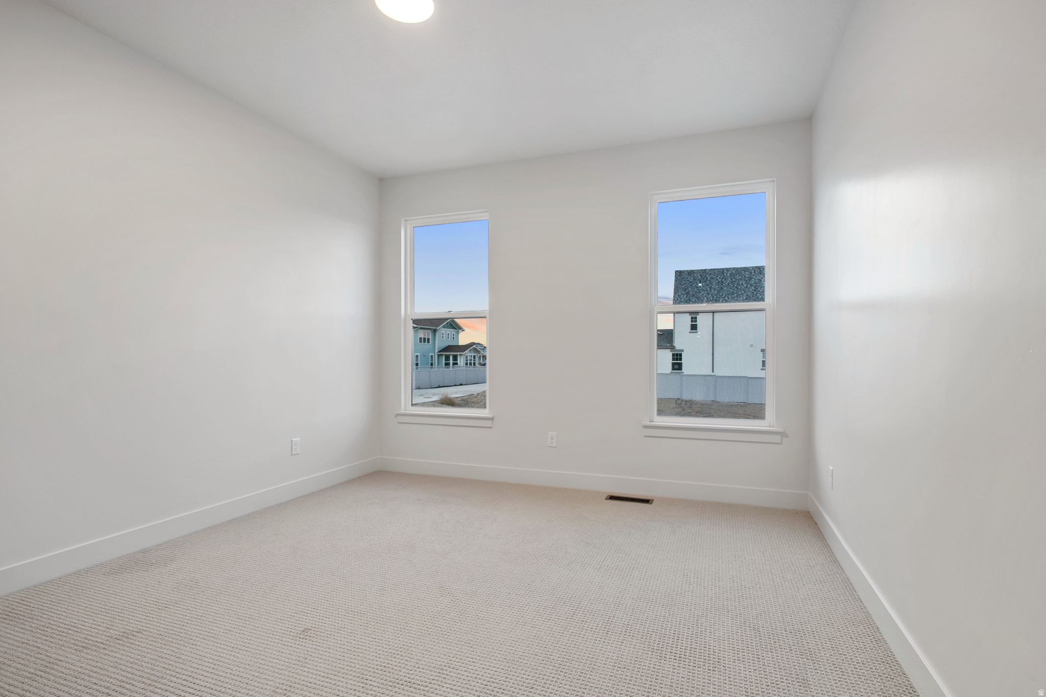 DAYBREAK - Residential