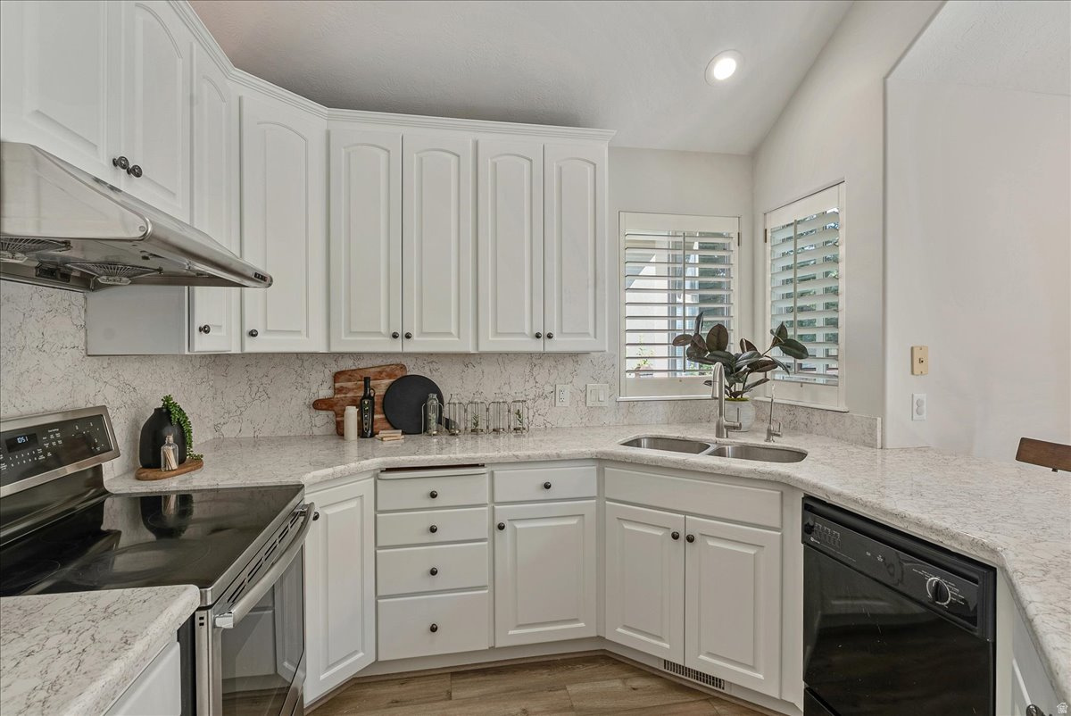 ESPRIT HOMES OF MILLCREEK P U D - Residential