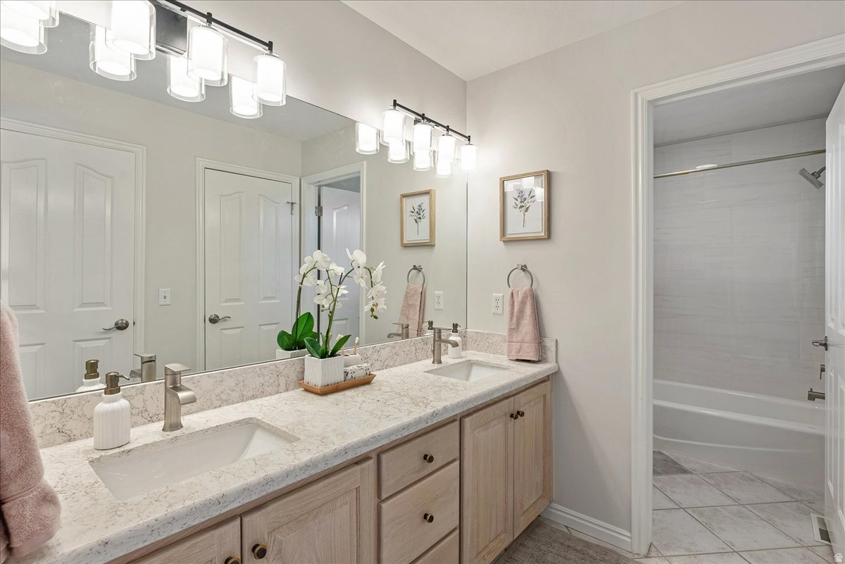 ESPRIT HOMES OF MILLCREEK P U D - Residential