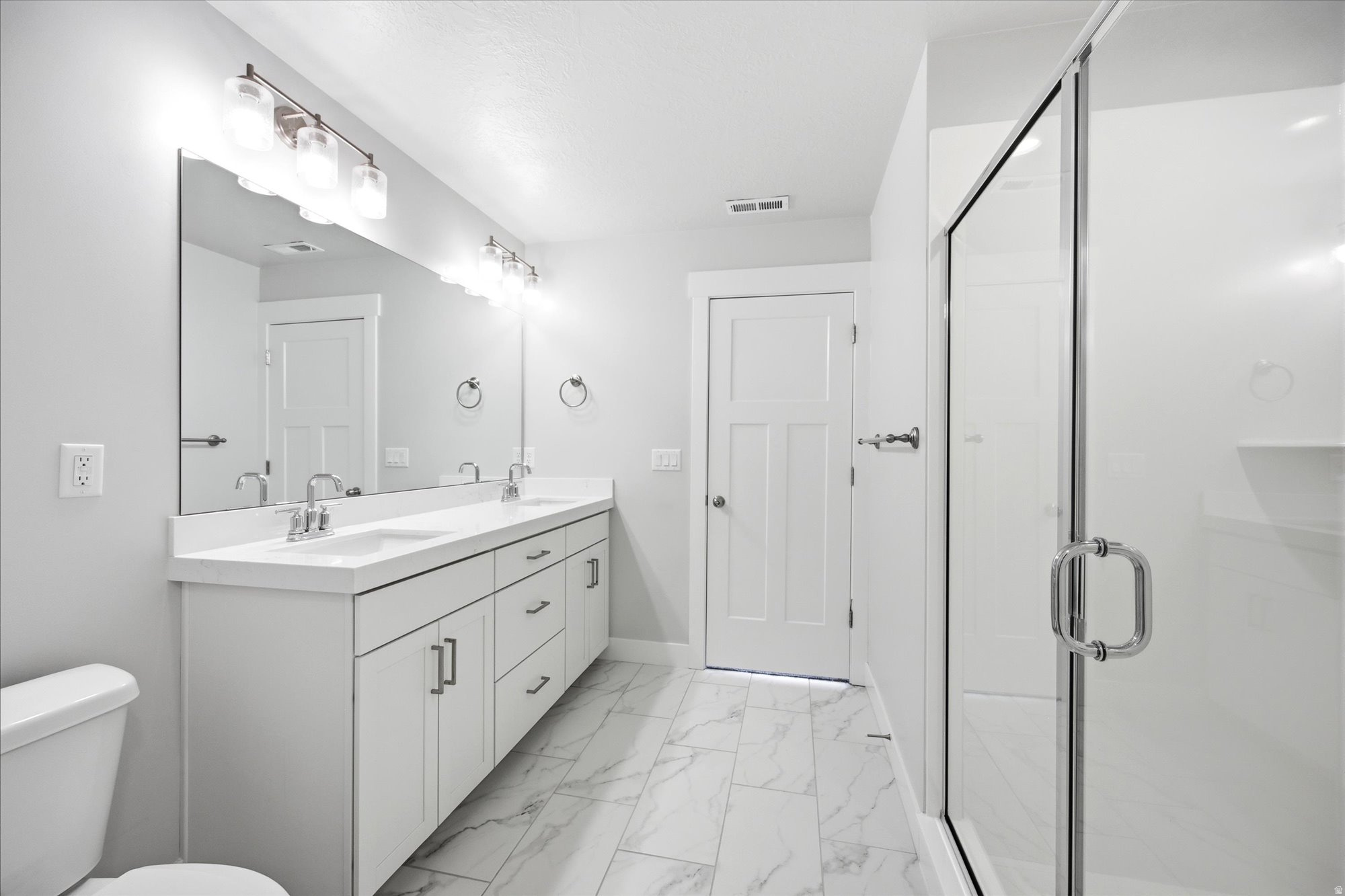 AUTUMN SKY - Residential