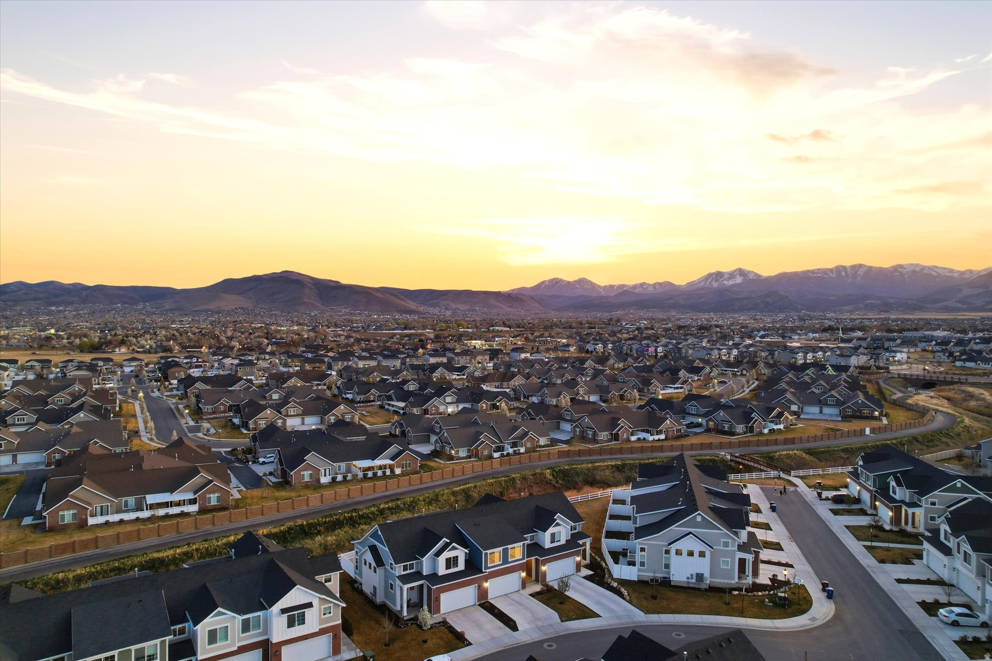 AUTUMN SKY - Residential