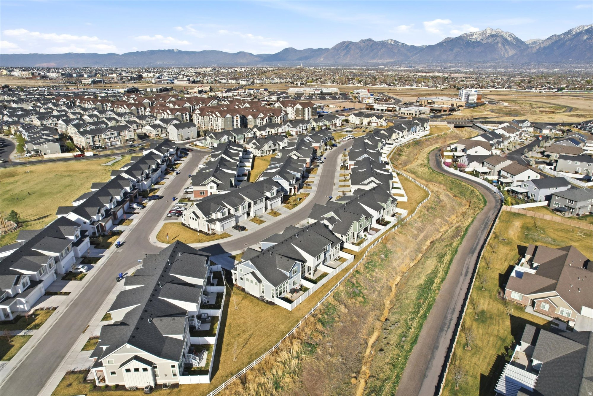 AUTUMN SKY - Residential