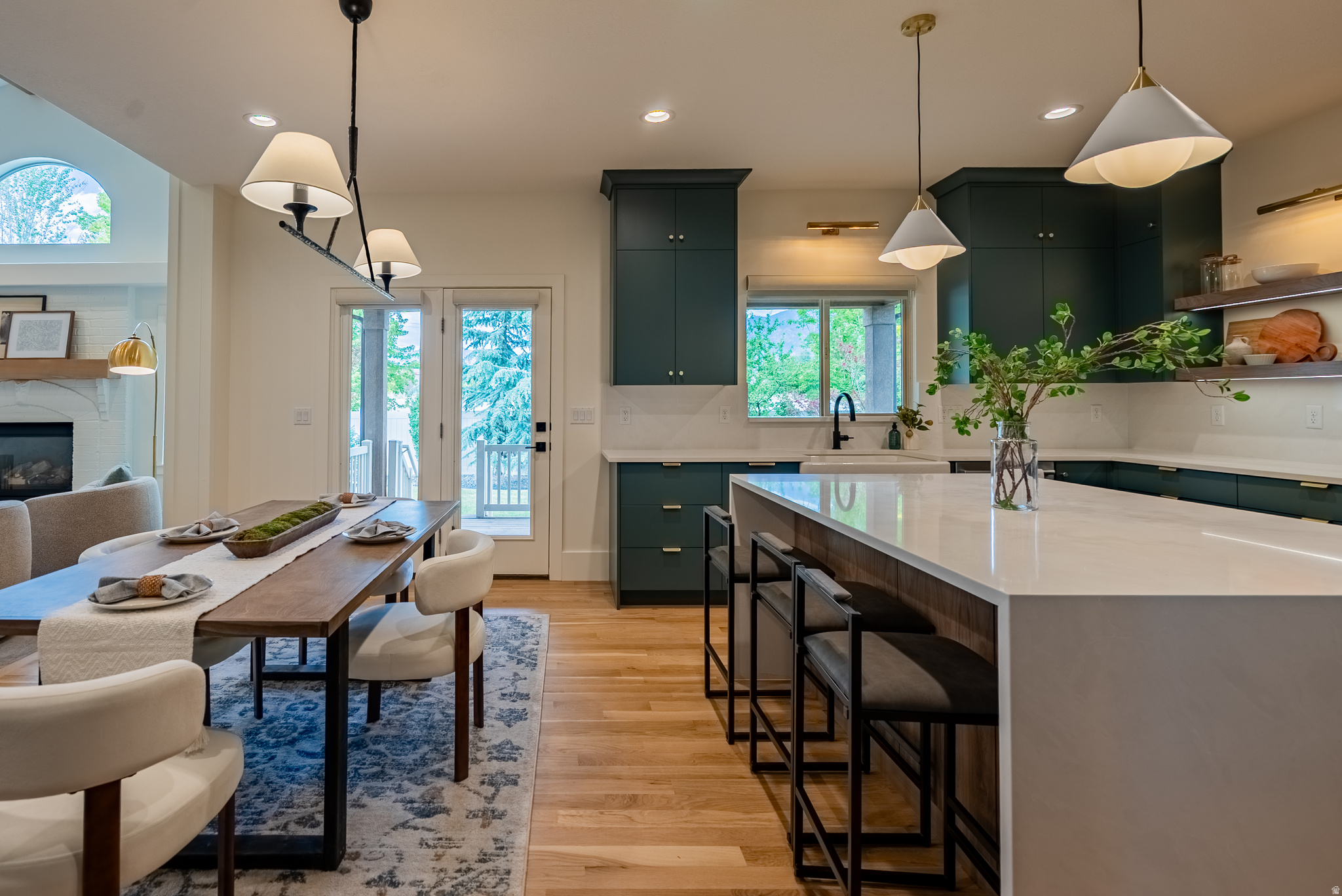 MOUNTAIN VISTAS - Residential