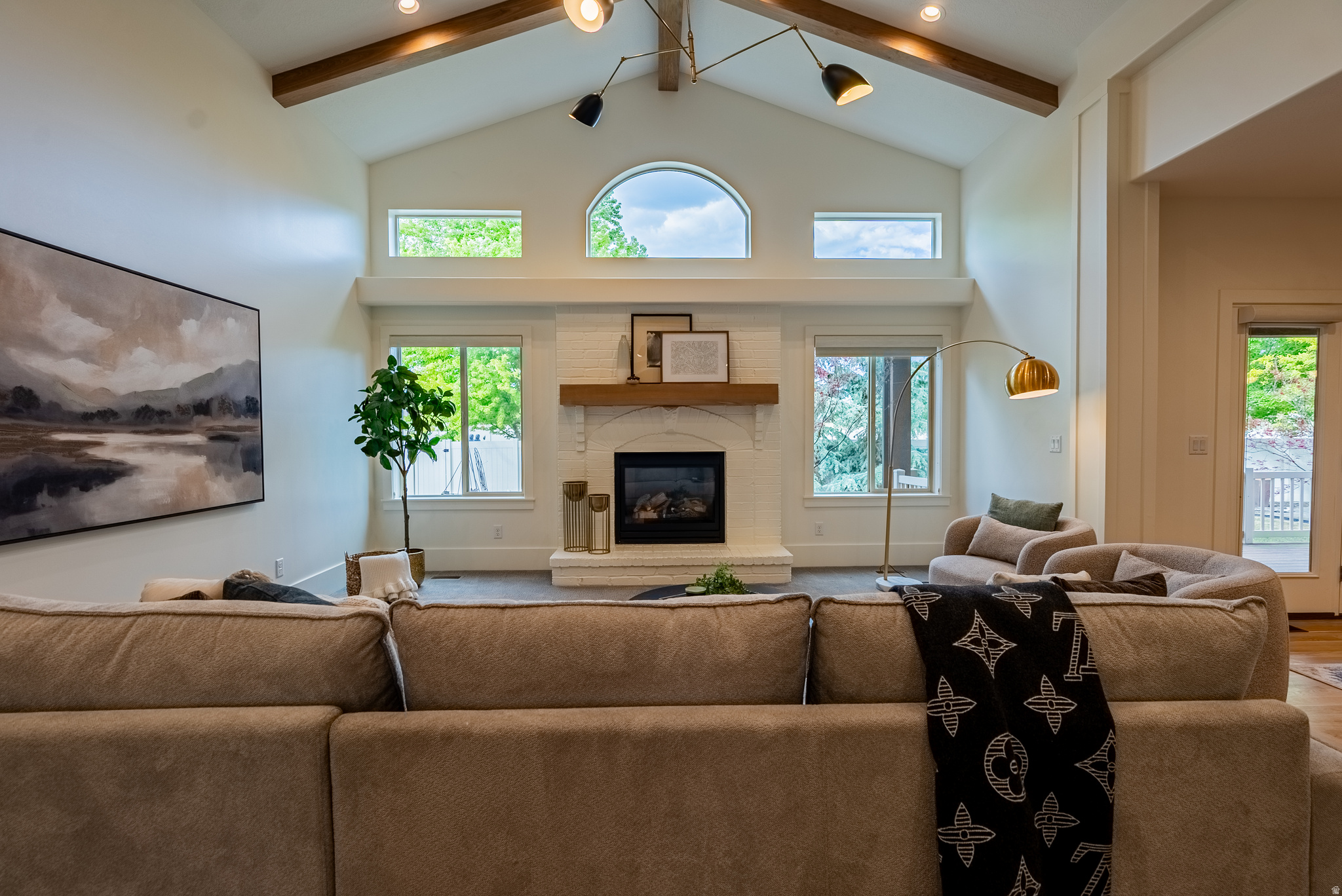 MOUNTAIN VISTAS - Residential