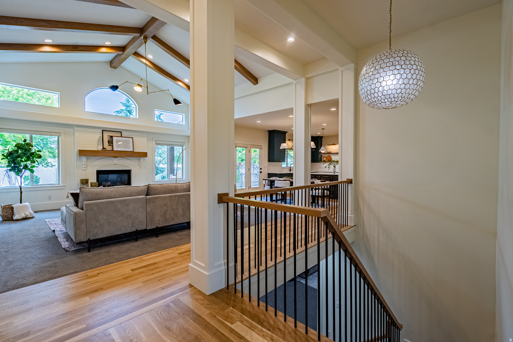 MOUNTAIN VISTAS - Residential