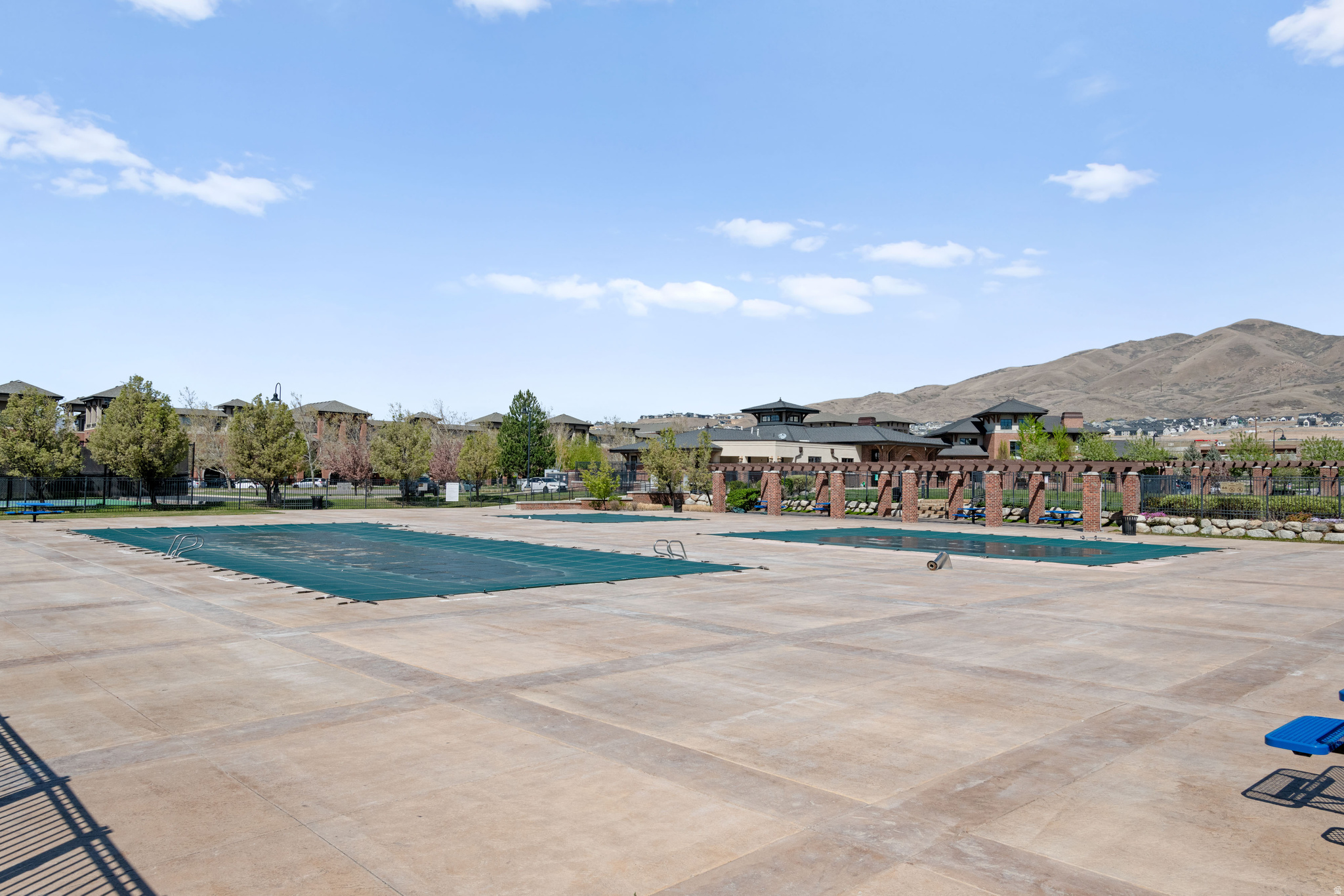 IVORY RIDGE - Residential