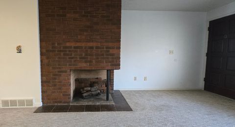 Tiny photo for 644 W LAMPLIGHTER WAY S, Riverdale, UT 84405 (MLS # 2125283)