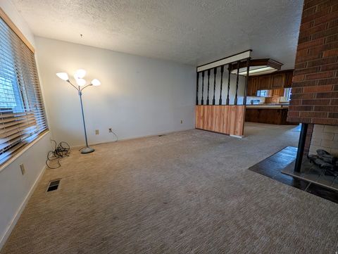 Tiny photo for 644 W LAMPLIGHTER WAY S, Riverdale, UT 84405 (MLS # 2125283)