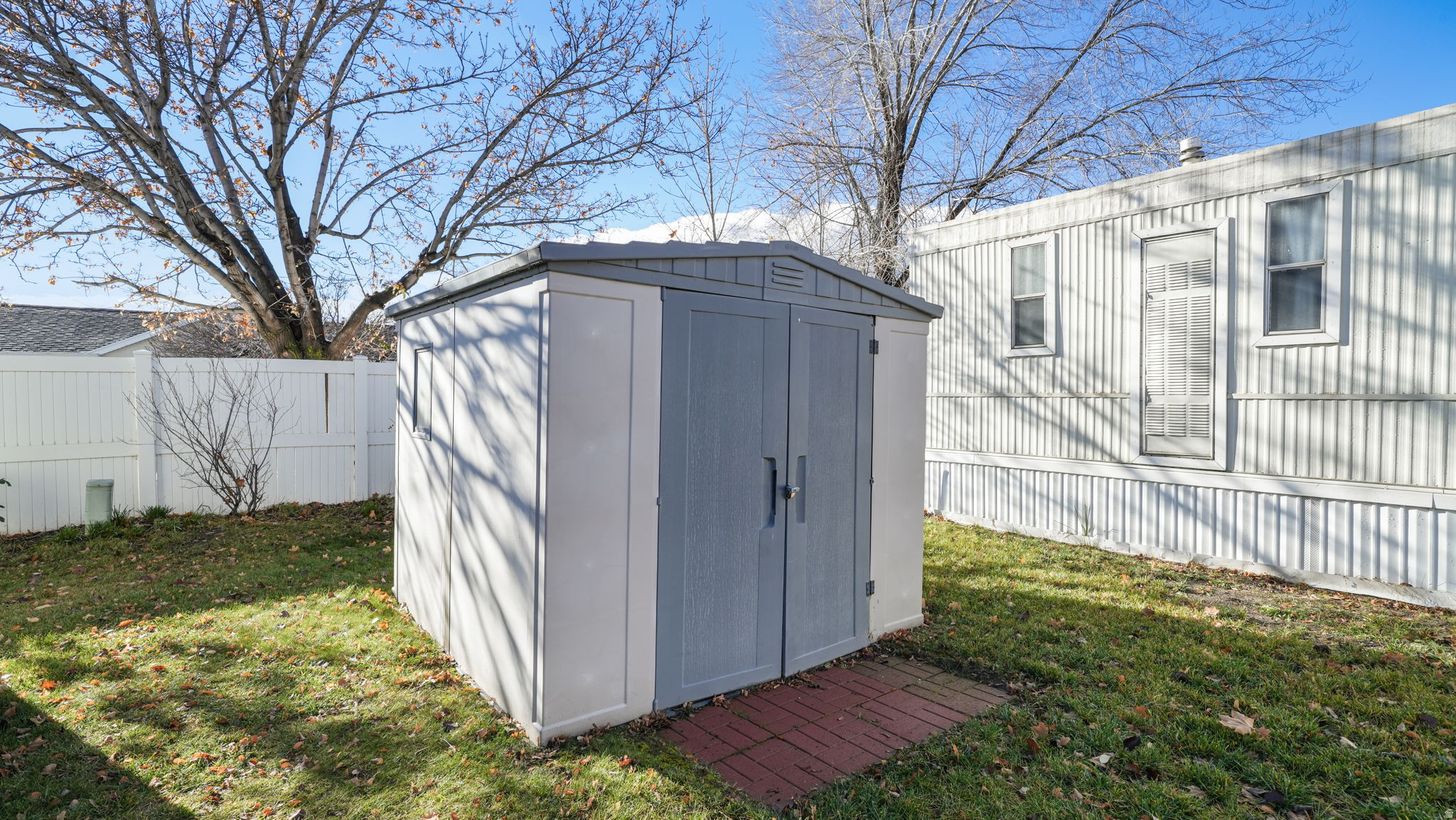 SEVEN CS - Residential