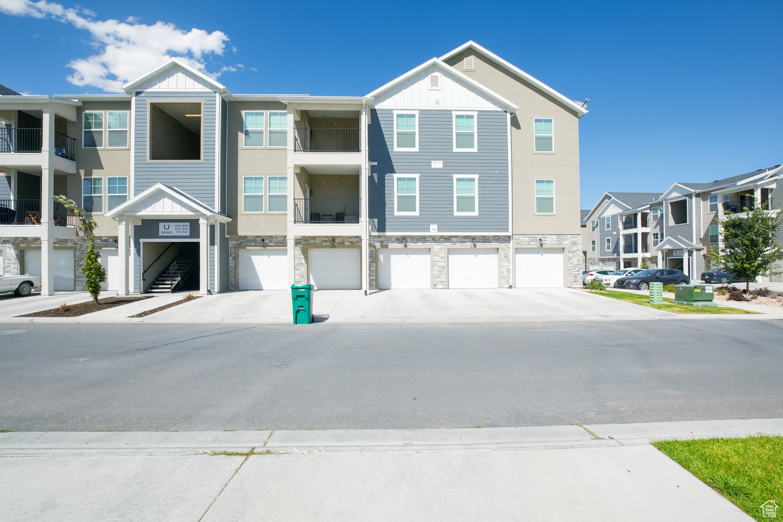 GARDNER POINT - Residential