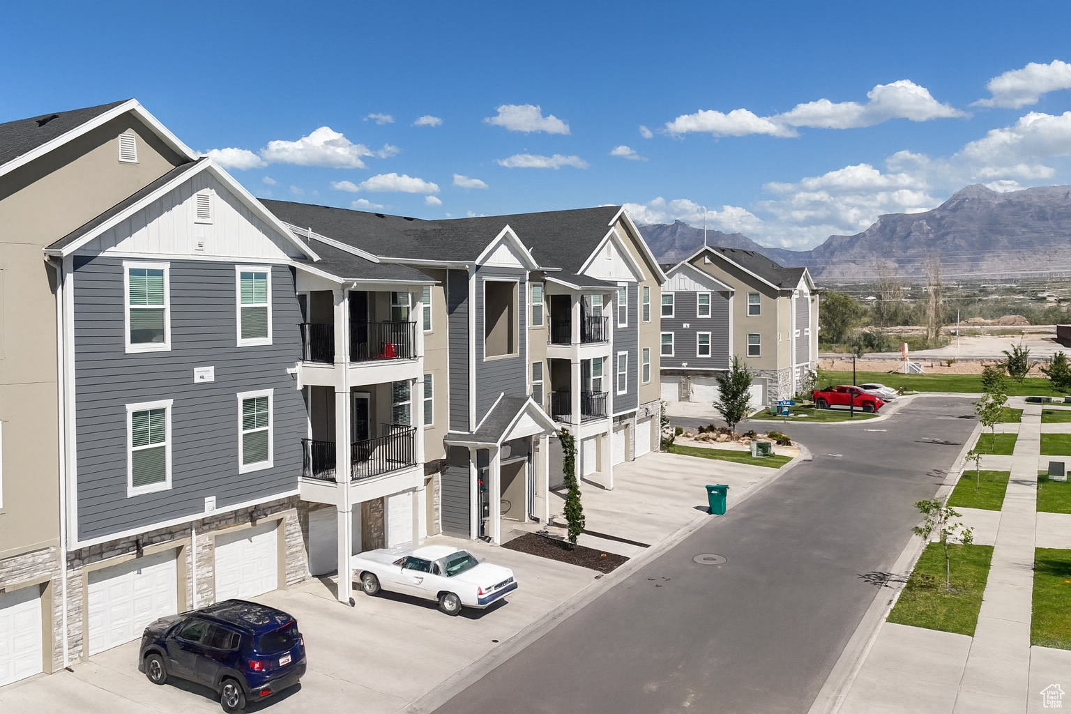 GARDNER POINT - Residential
