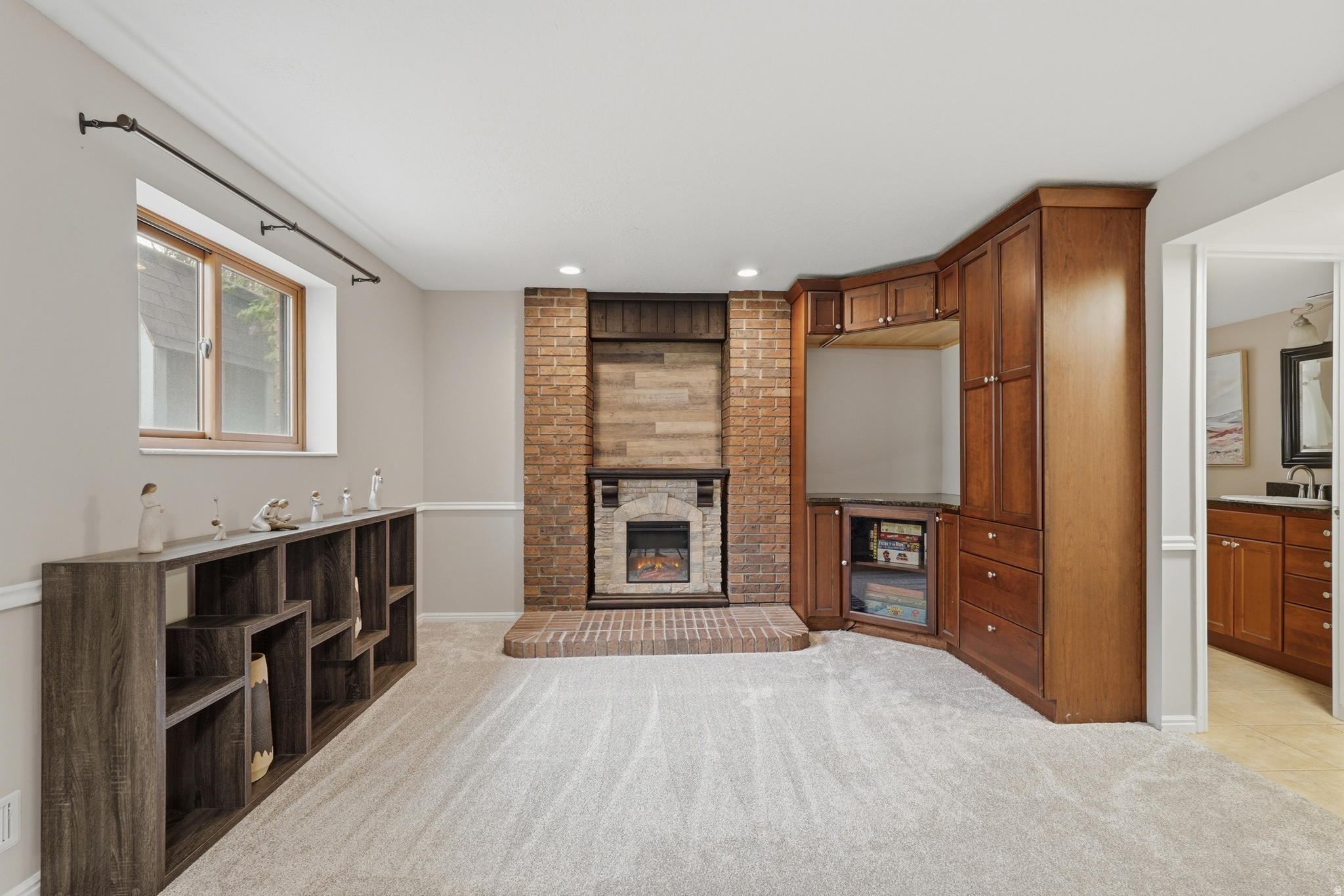 DIMOND OAKS - Residential