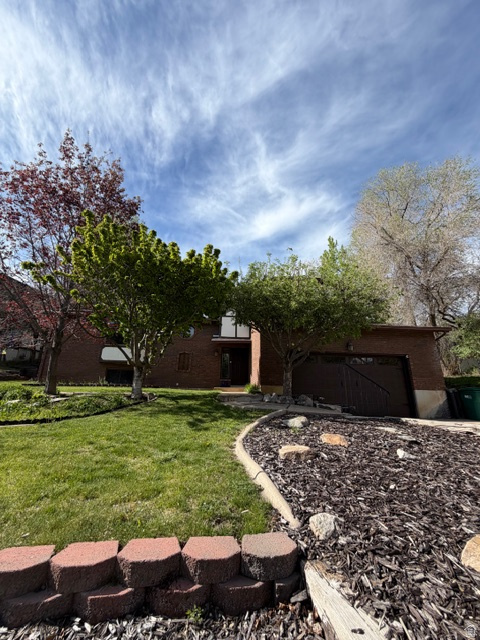 DIMOND OAKS - Residential