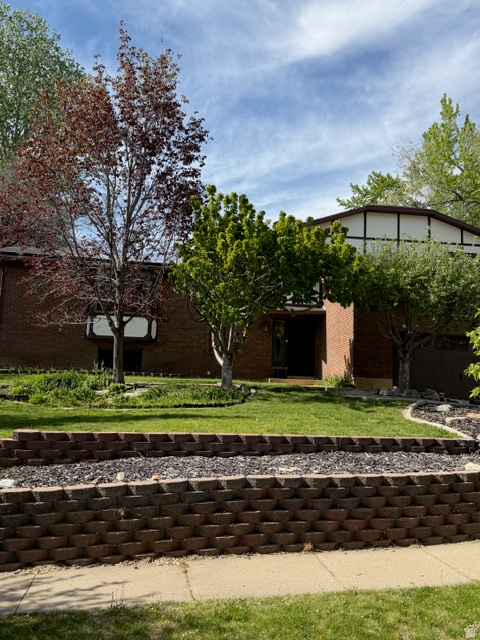 DIMOND OAKS - Residential