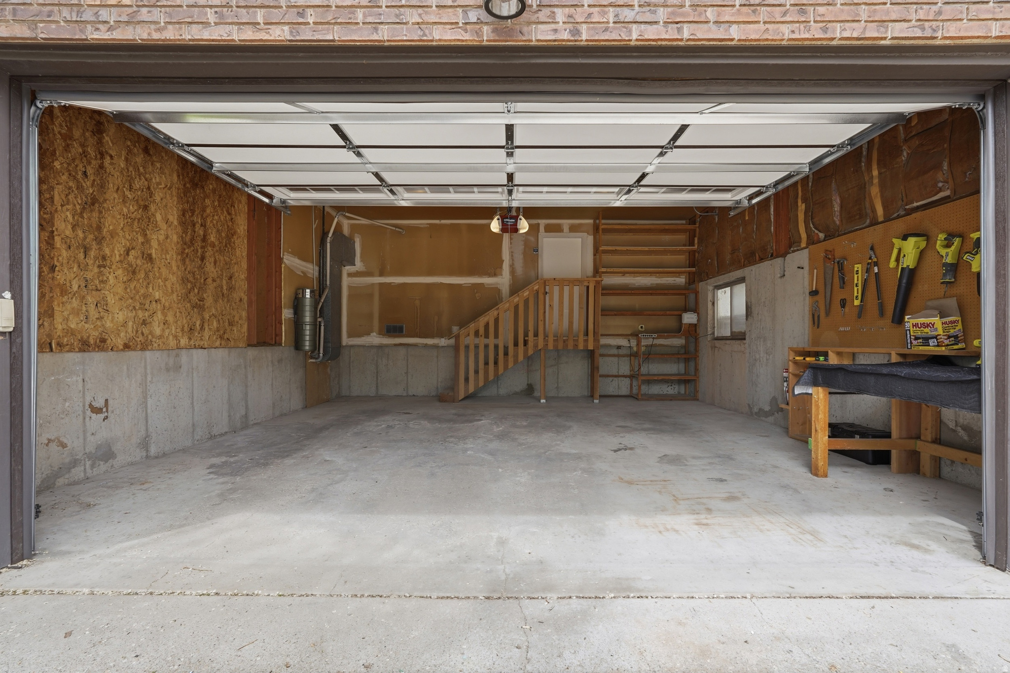 DIMOND OAKS - Residential