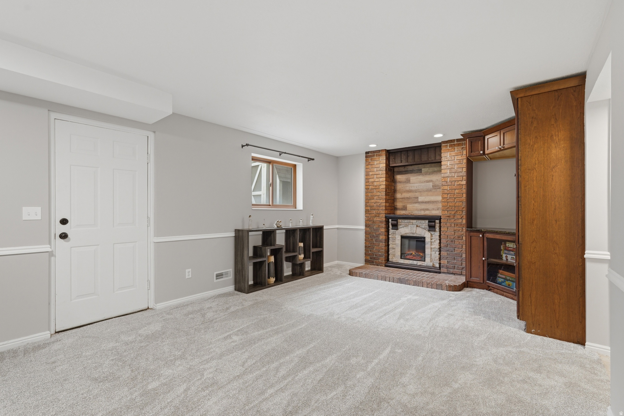 DIMOND OAKS - Residential