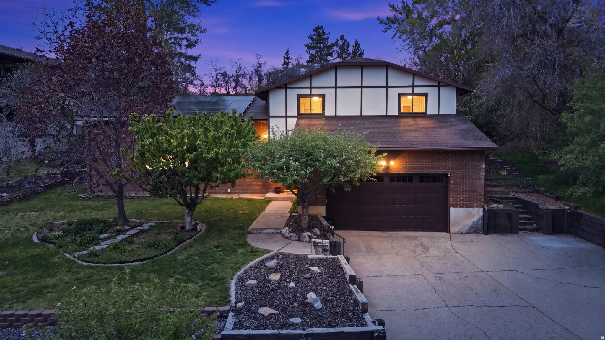 DIMOND OAKS - Residential