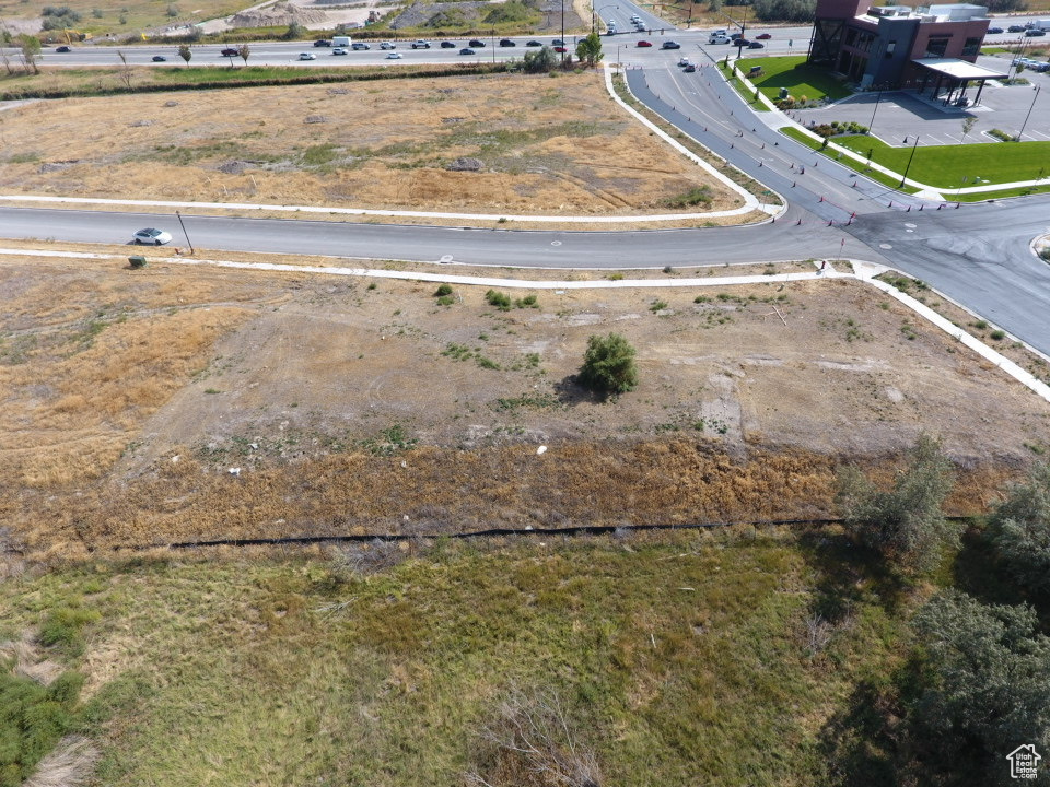 RIVERSIDE CROSSING - Land