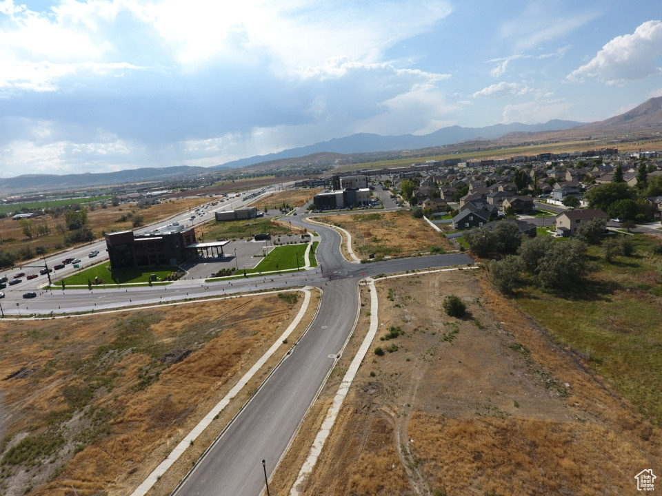 RIVERSIDE CROSSING - Land