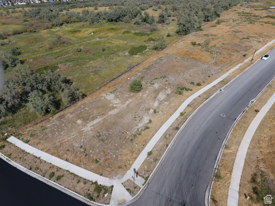 RIVERSIDE CROSSING - Land