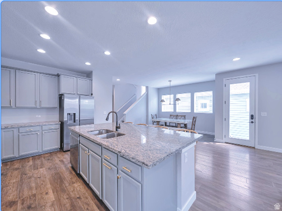 DAYBREAK - Residential