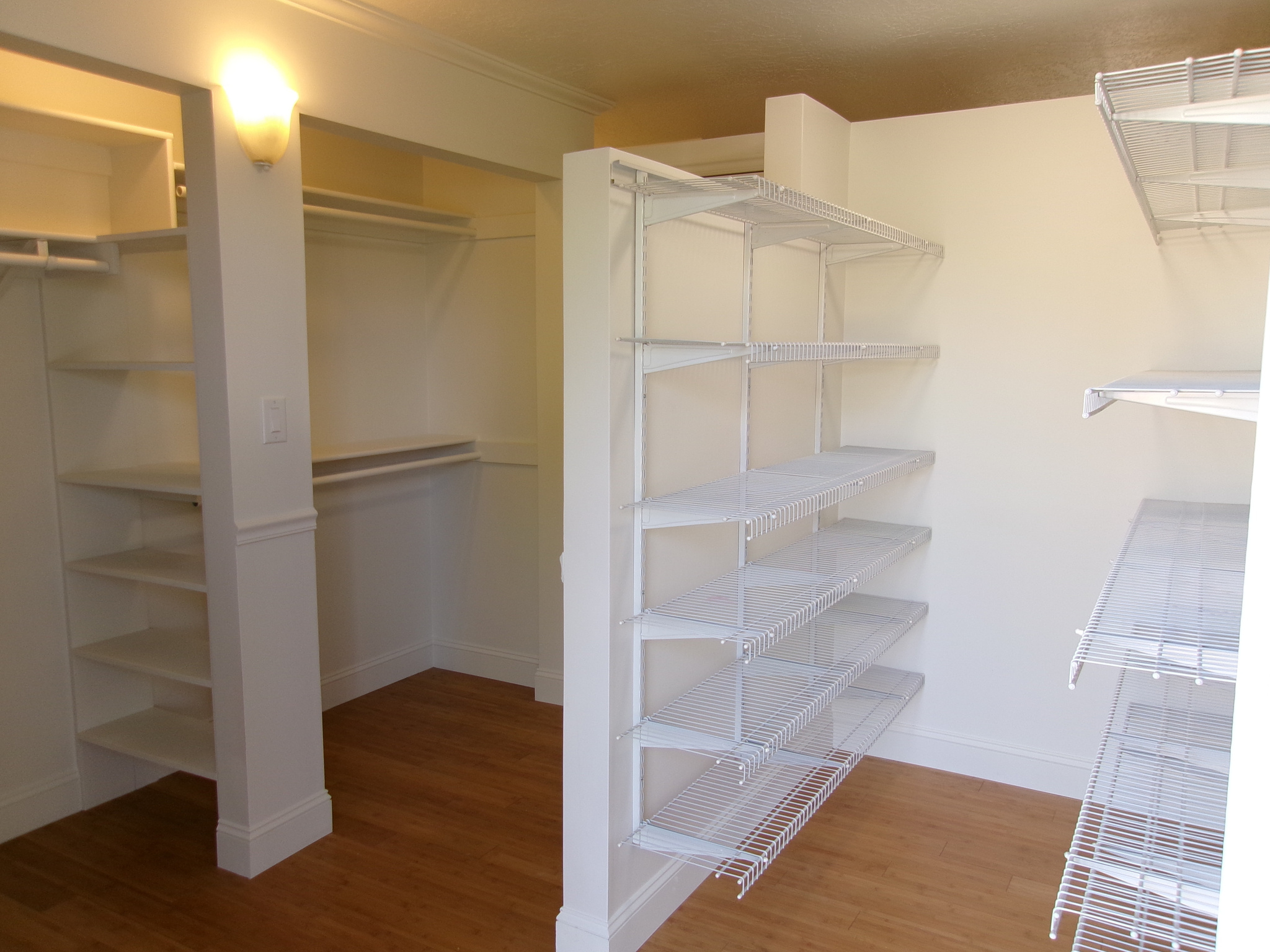 COUNTRY MEADOWS - Residential