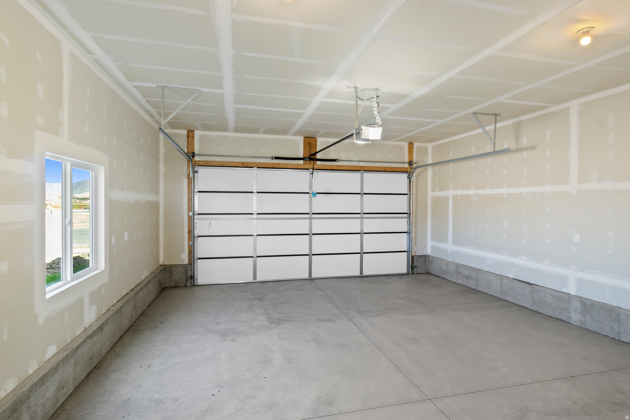 RIVERGATE - Residential