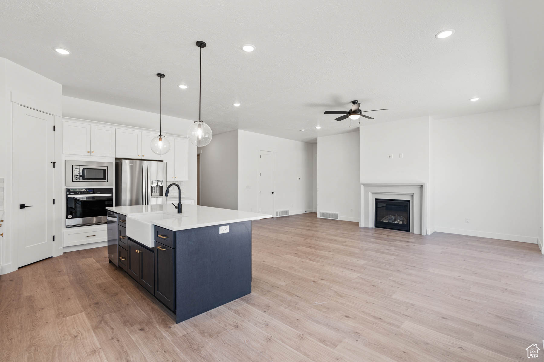 VISTAS AT SUMMIT RDG - Residential